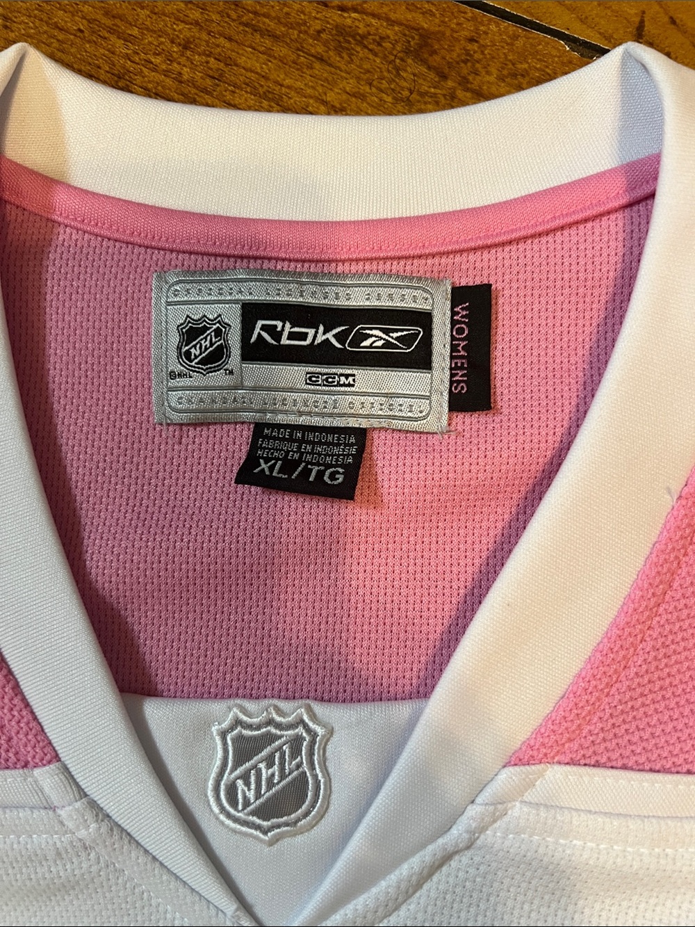 Reebok Pink and White Toronto Maple Leafs Hockey Jersey - Picture 4 of 5